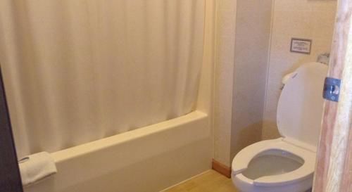Lighthouse View Motel แมคคินอซิตี้ ภายนอก รูปภาพ