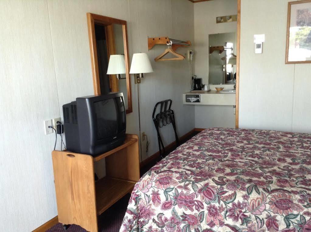 Lighthouse View Motel แมคคินอซิตี้ ภายนอก รูปภาพ